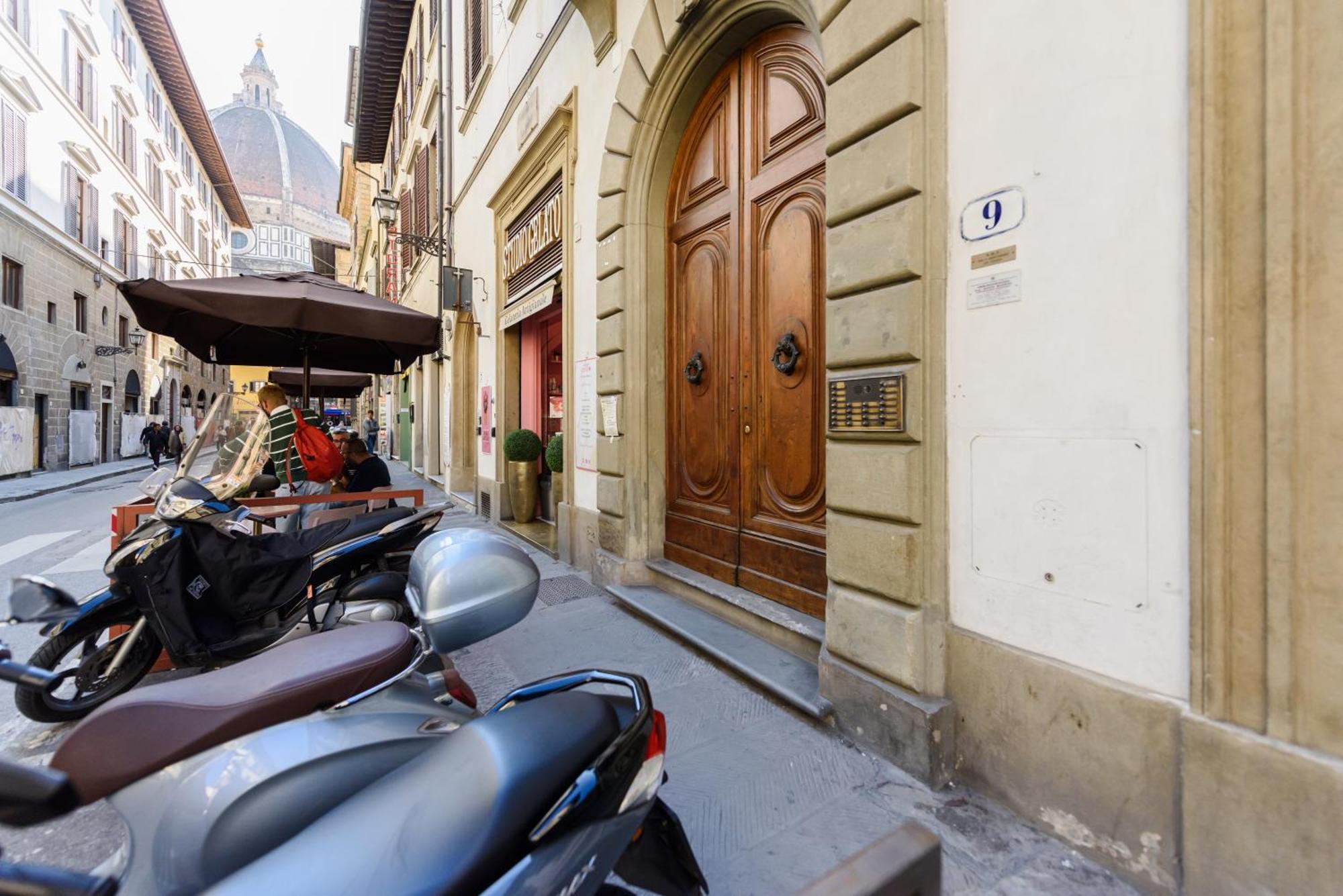 Cozy & Charming Florentine Hideaway By Oteego Florence Buitenkant foto